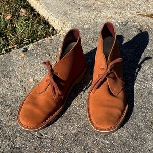 Men's or women’s Brown Suede Desert Boots